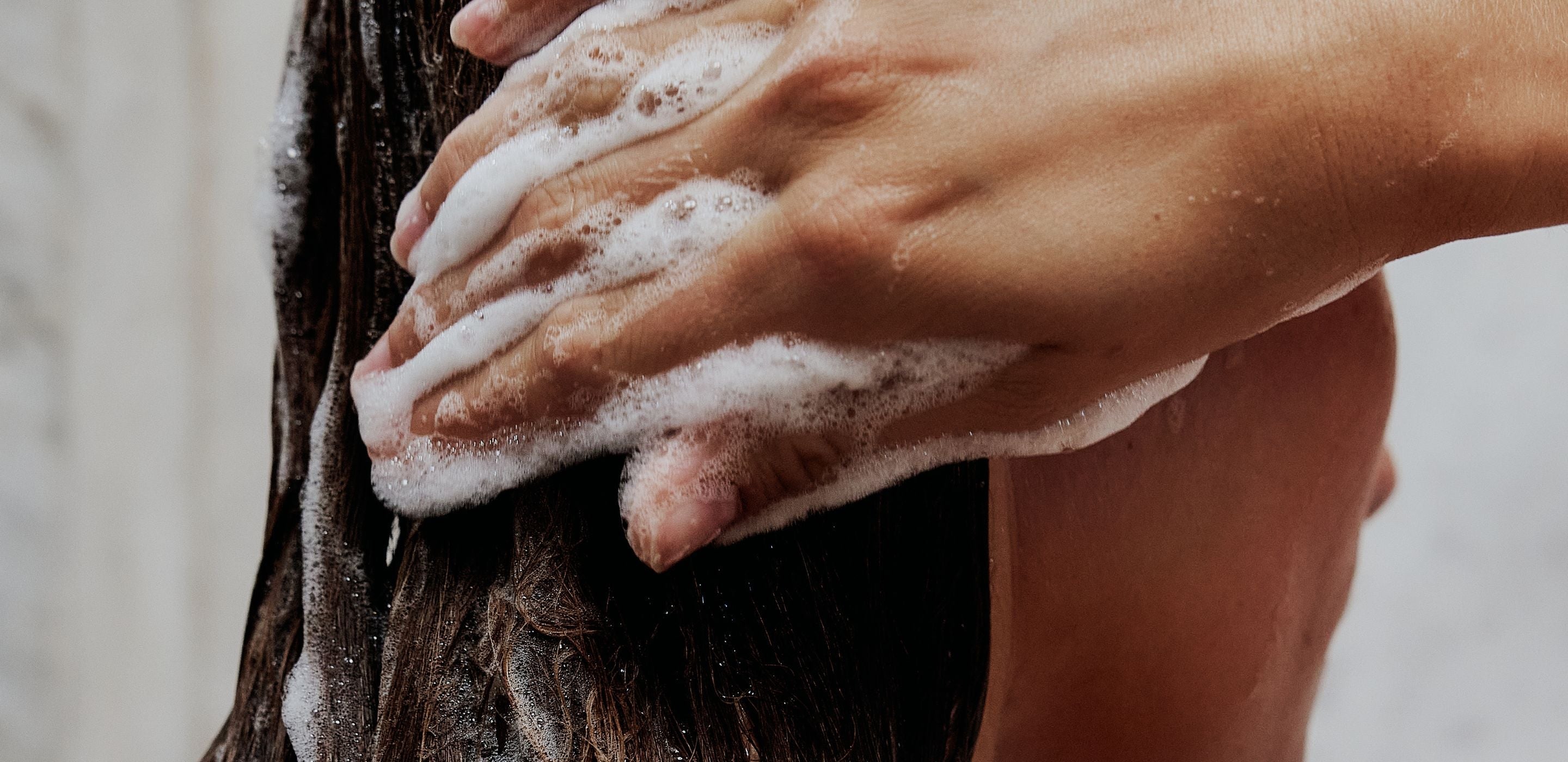 Skumshampoo til hår og krop – klar til nem 2-i-1 pleje?