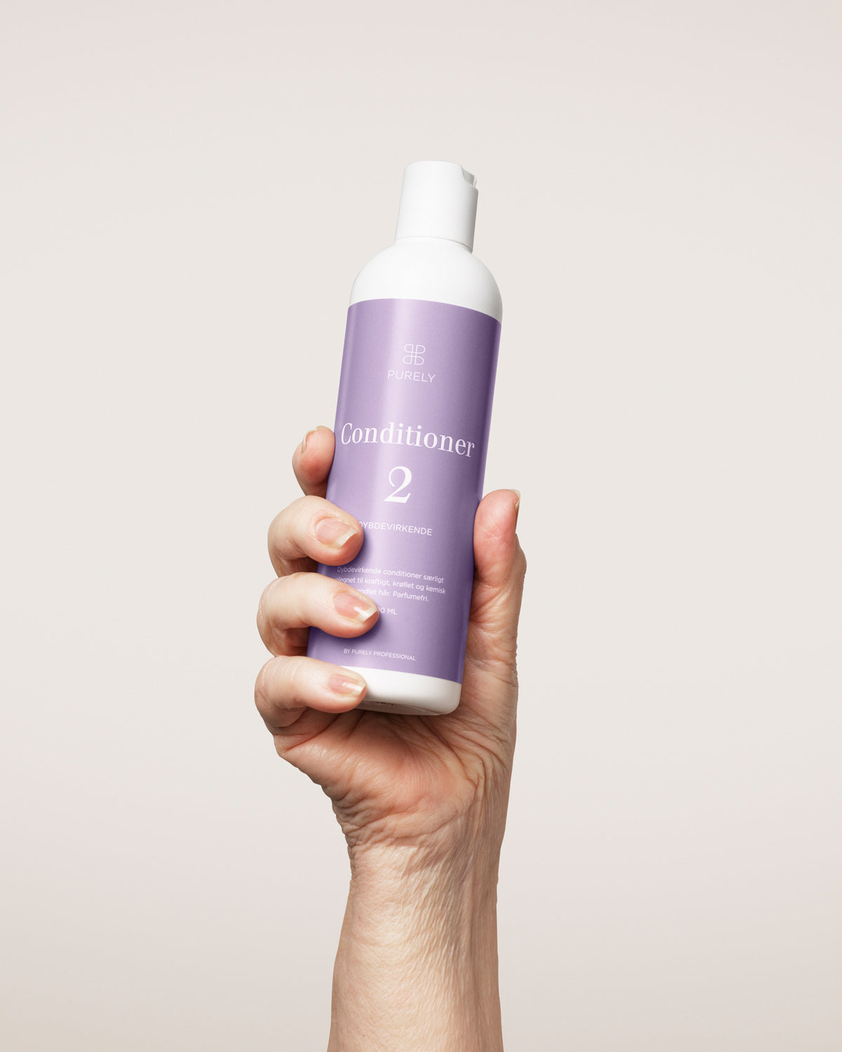 Krøller i kraftigt hår