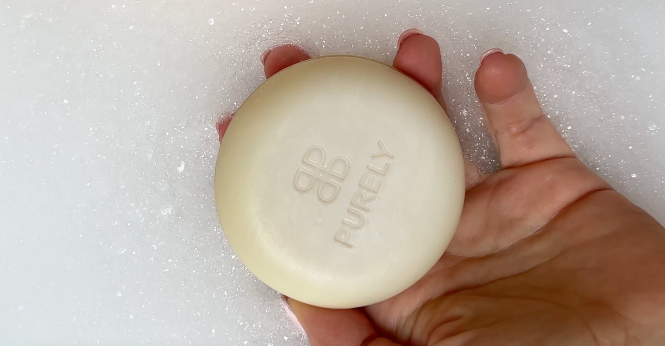 Shampoo bar til sart hovedbund – hvilken passer dig bedst?