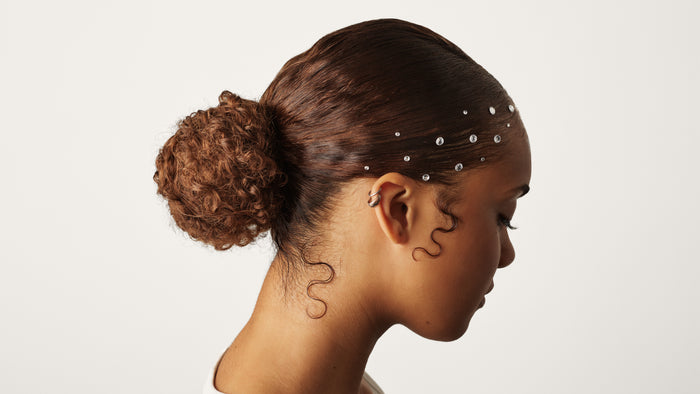 Få glow med money piece – sådan undgår du hårde striber