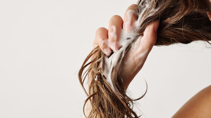 Halvlang frisure sådan vælger du længde uden fladt hår