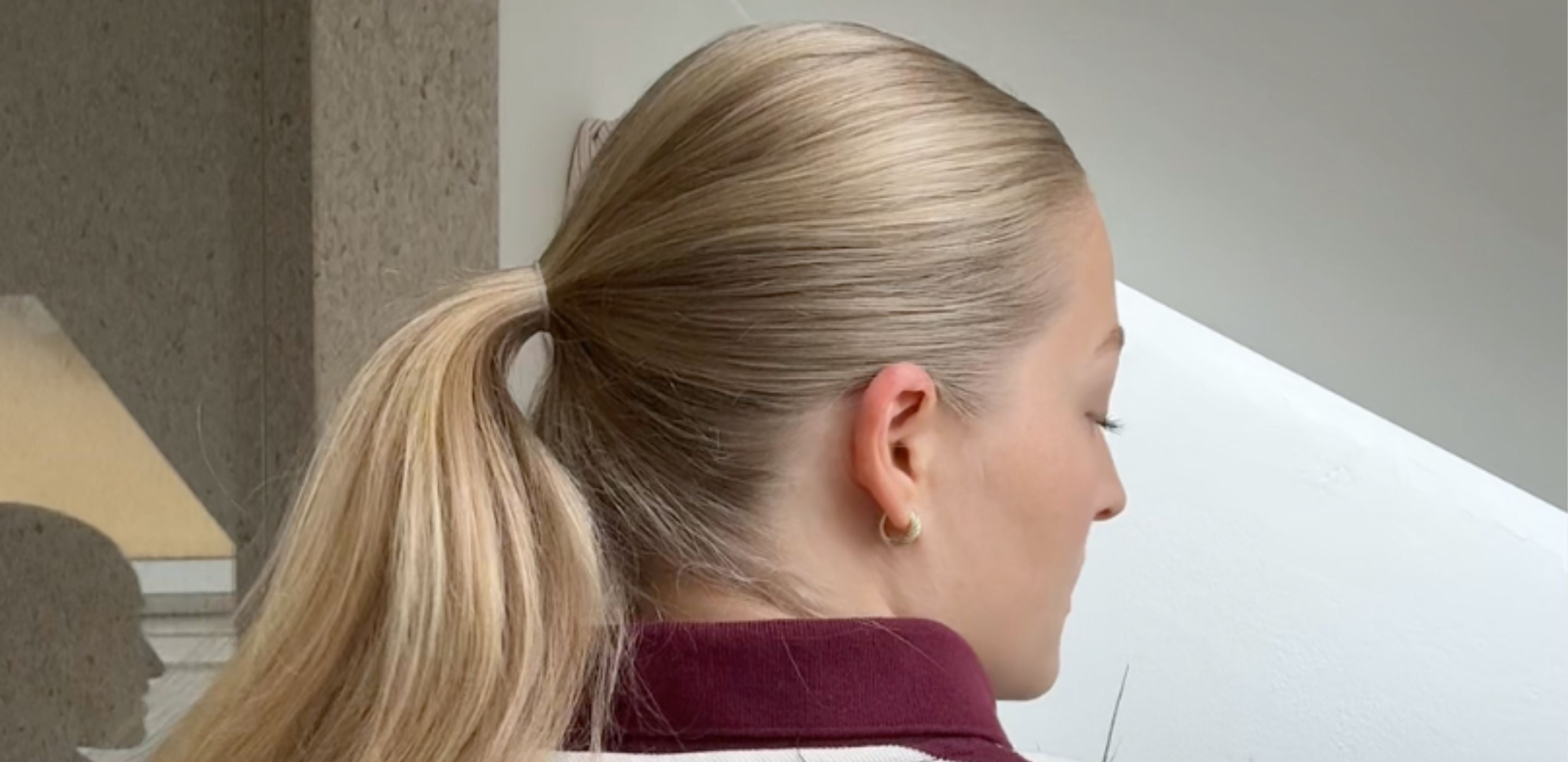 Skulderlangt hår der holder – 3 greb der faktisk virker