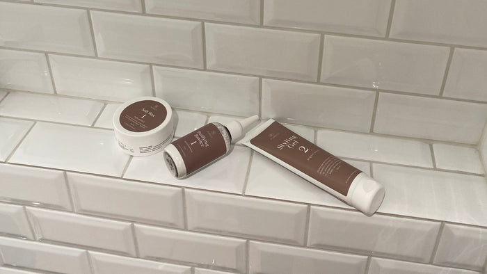 Etager i langt hår der letter stylingen – uden længdetab